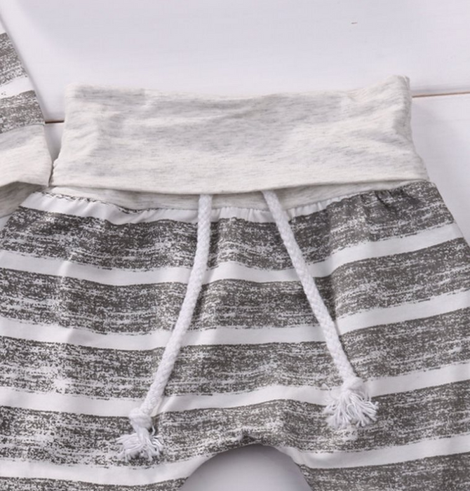Baby Set casual tre pezzi con stampa a righe