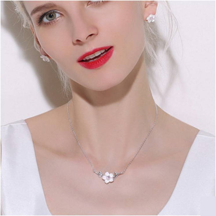 Floraler Silberschmuck für Frauen