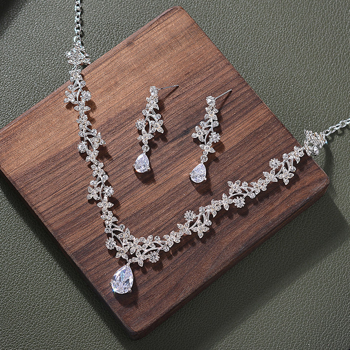 Halskette und Ohrstecker Modeschmuck Set für Frauen